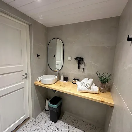Greencabin - Escape In The Heart Of Saaremaa